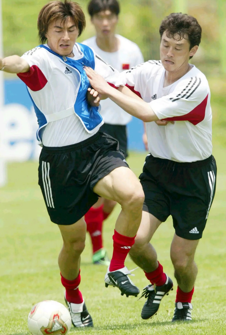 亚洲足球队在国际赛事中崭露头角