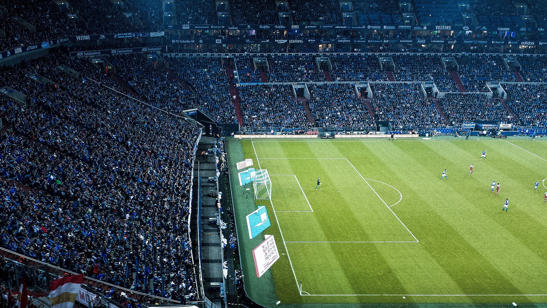 南美魔术师与欧洲铁骑的宿命对决,梅西关键一击送拜仁惊险突围哥斯达黎加